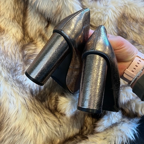 A new day chunky metallic silver heels size 5.5 - Picture 4 of 11